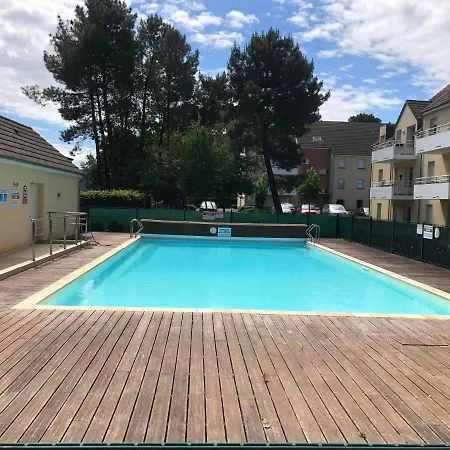 Appartement Ideal Circuit 3Km Le Mans Exterior photo